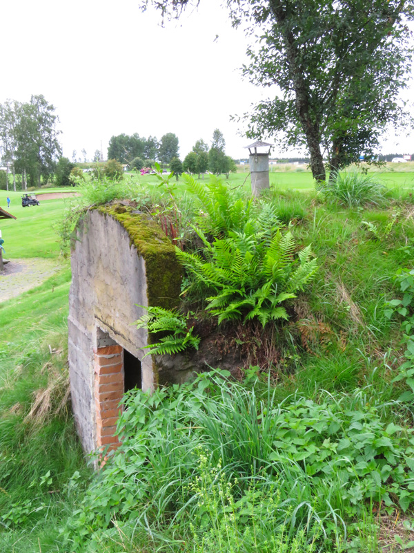 Underground hut